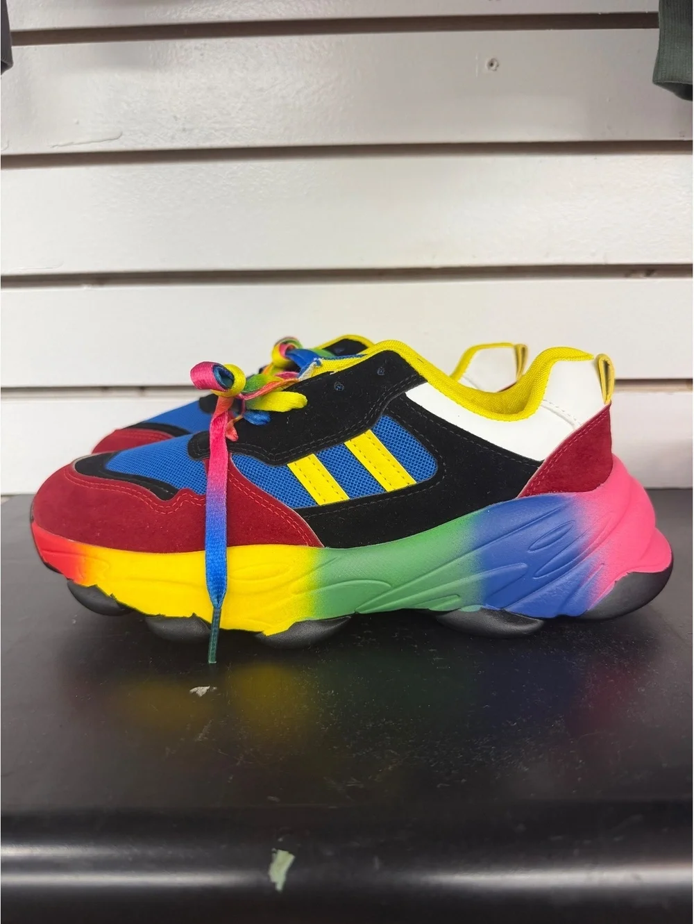 N/A bold multicolor